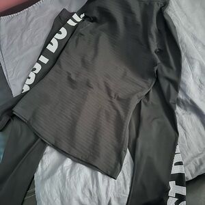 Nike Dri Fit (Just Do It) legging set top is half zip